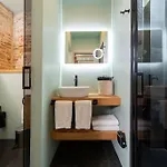 Apartment Ivy, Canal View *